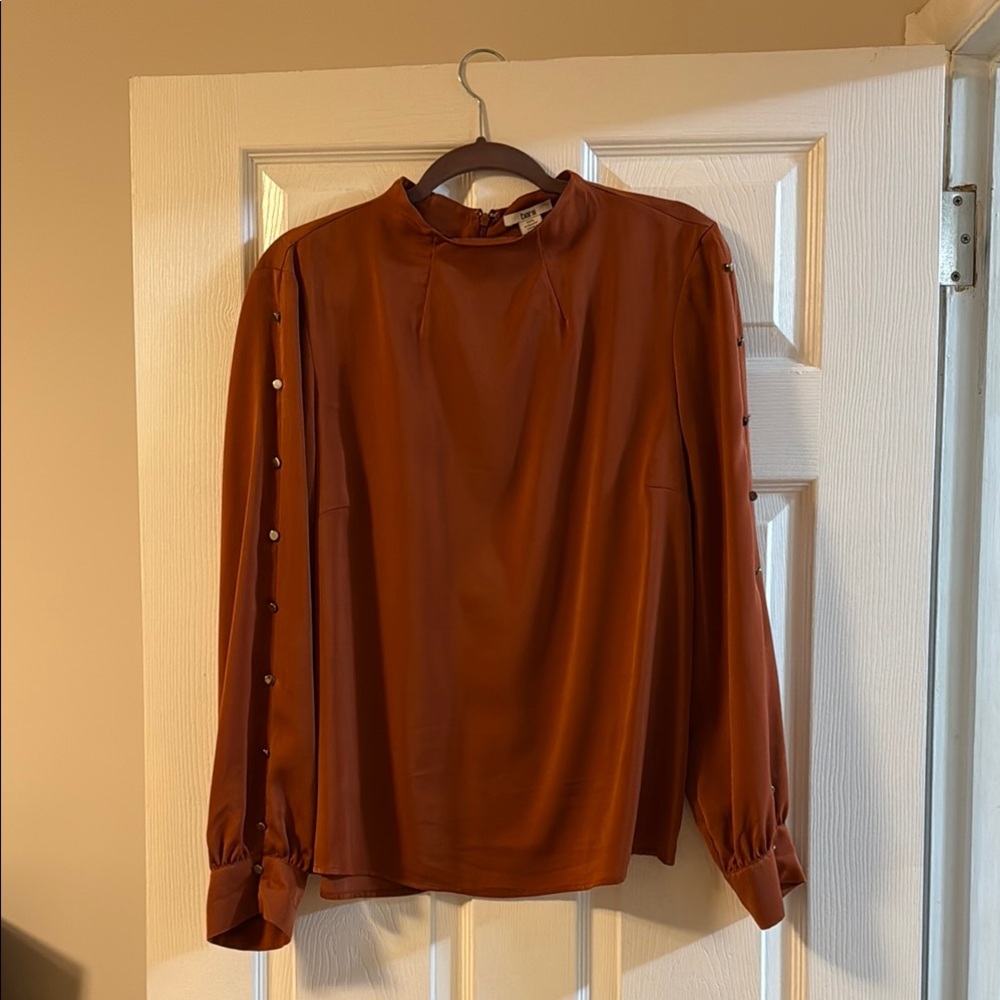 Women's Rust Button-Detail Top - Picture 5 of 5
